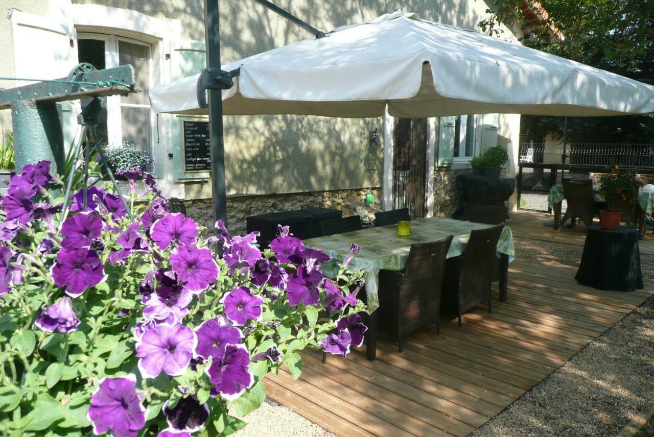 Domaine Serrot Saint-Elix-Theux Exterior photo